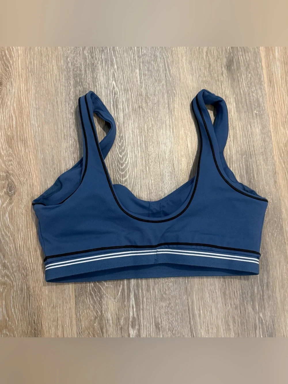 ALO Yoga Sports Bra Heart Throb - Navy
